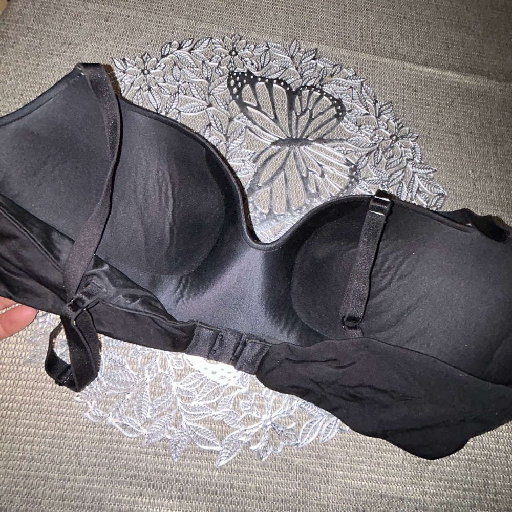 Victoria's Secret Black Push-Up Bra with Leopard-Trim - Picture 3 of 5